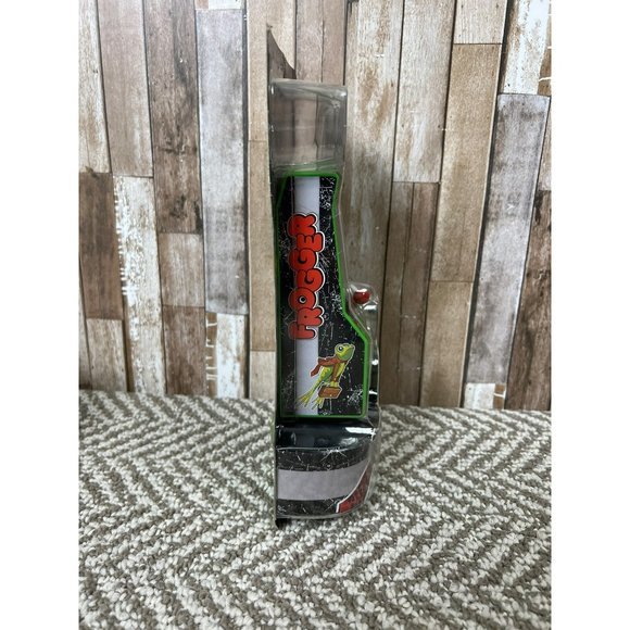 Fritter Classic Arcade Game - Picture 3 of 6